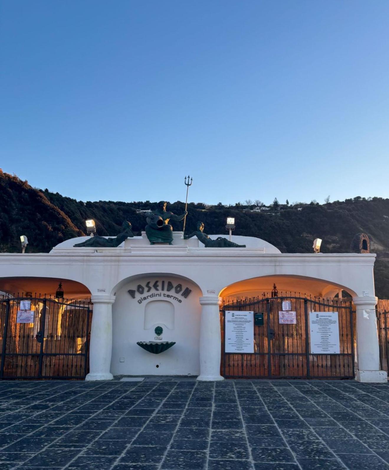 Appartamento A Due Passi Dal Mare Ischia Luaran gambar