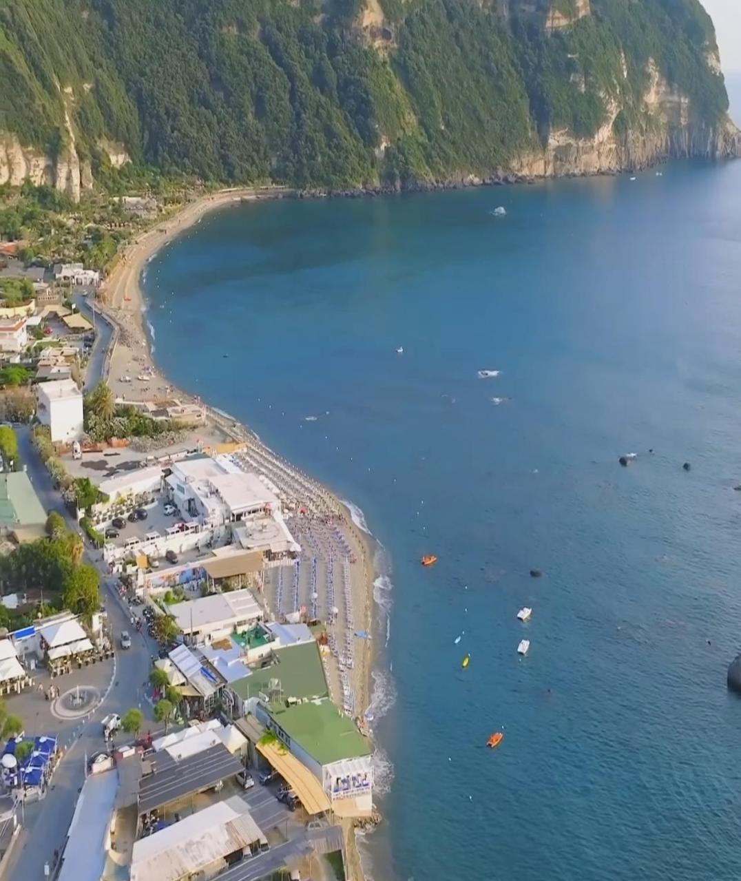 Appartamento A Due Passi Dal Mare Ischia Luaran gambar